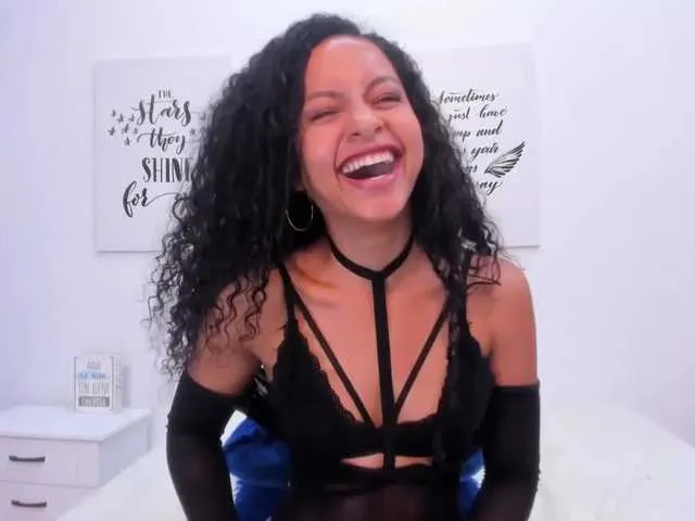 Live sex webcam photo for PaitonAdams #275607849