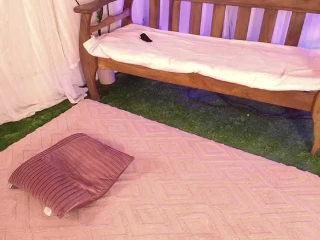 Live sex webcam photo for Palaceofsex #290790591