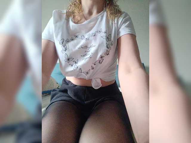 Live sex webcam photo for Palymira7 #290861742