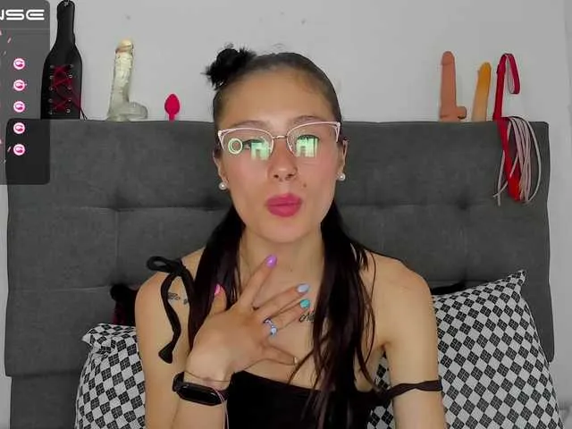 Live sex webcam photo for Pameelaanders #273119893