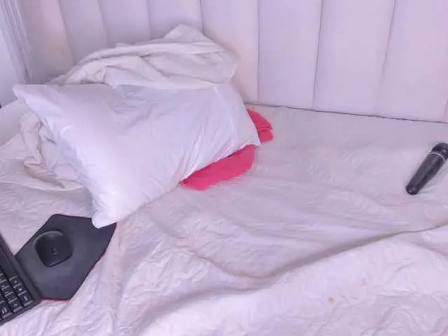 Live sex webcam photo for Pamela-78 #292231807