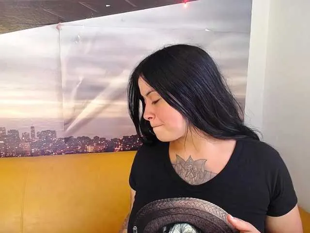 Live sex webcam photo for PamelaDouce #272512680