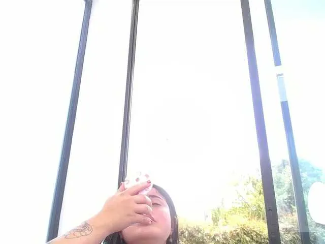 Live sex webcam photo for PamelaDouce #273361509