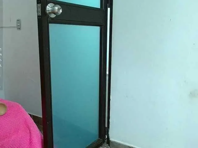 Live sex webcam photo for PamelaDouce #276369803