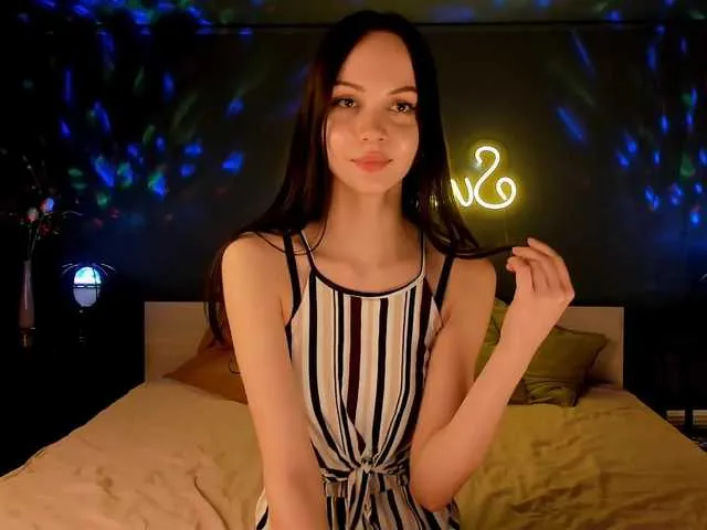 Live sex webcam photo for PamelaEmma #272061404