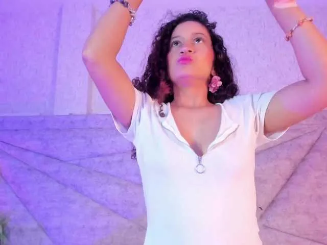 Live sex webcam photo for PamelaEvans #292328524