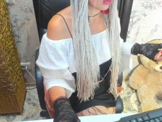 Live sex webcam photo for Pannochka29 #276093436