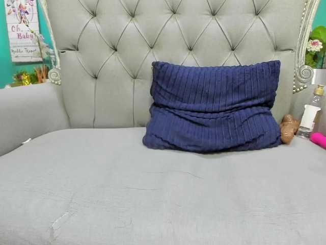 Live sex webcam photo for Pao- #273071758