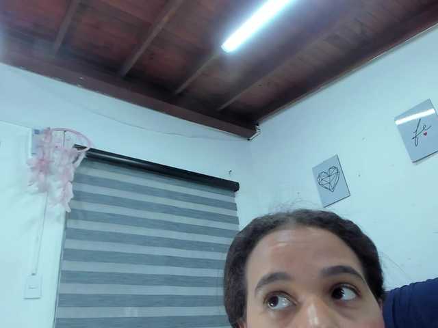 Live sex webcam photo for Pao- #277413249