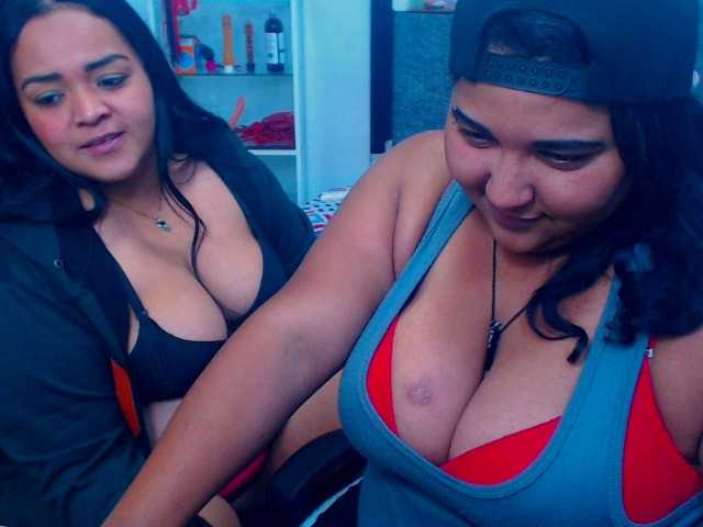 Live sex webcam photo for PaoandSonia #273206408