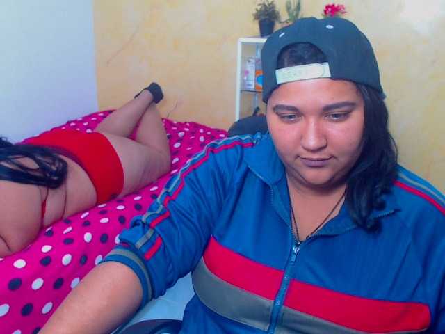 Live sex webcam photo for PaoandSonia #273544546