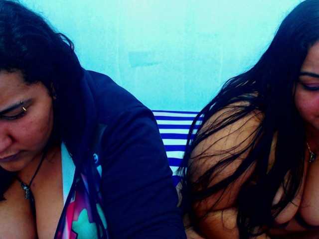 Live sex webcam photo for PaoandSonia #274152860