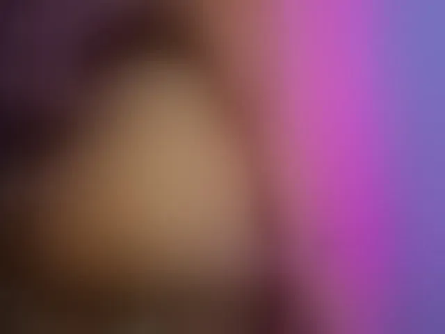 Live sex webcam photo for Paola091 #292719222