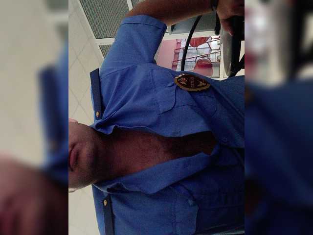 Live sex webcam photo for PapaMo #275932341