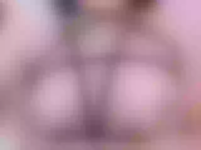 Live sex webcam photo for ParisGreyy #275716097