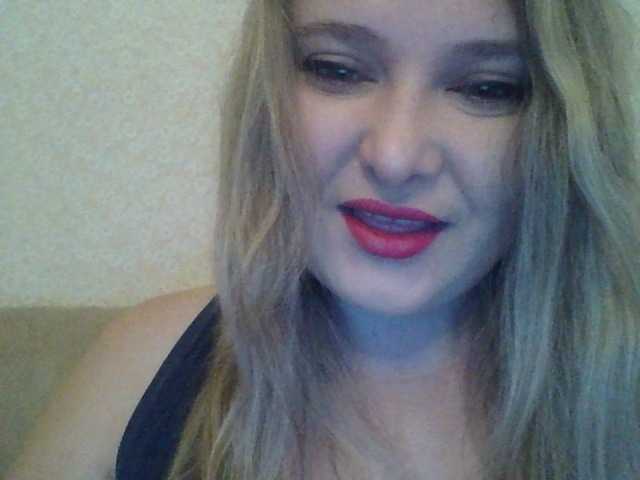 Live sex webcam photo for ParisMimi #271993241