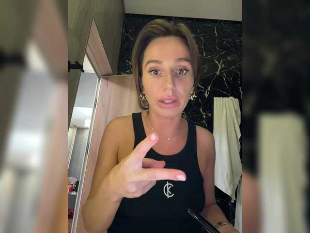 Live sex webcam photo for ParisSaintGermain #291862145