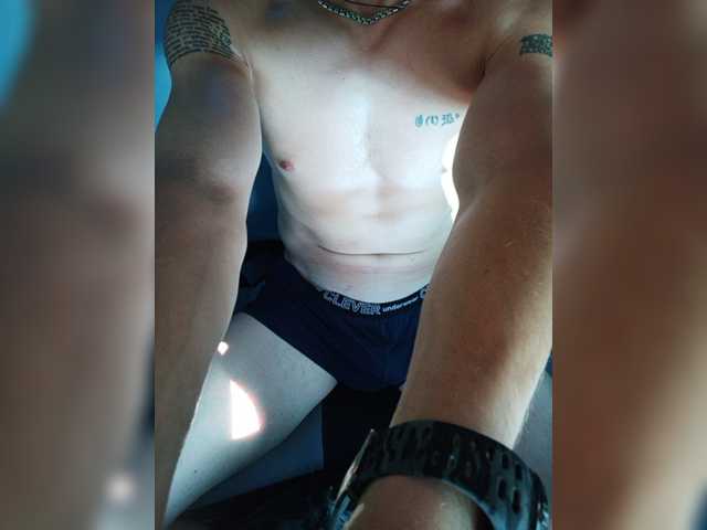 Live sex webcam photo for Parisb #275932342