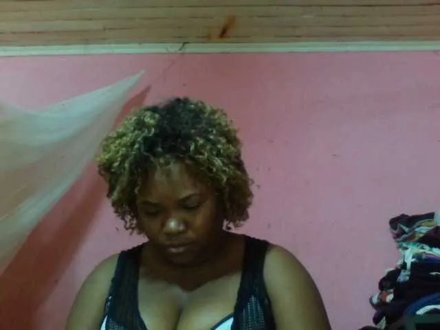 Live sex webcam photo for Pascalinnah #277346499