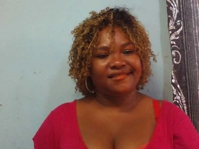 Live sex webcam photo for Pascalinnah #277394278