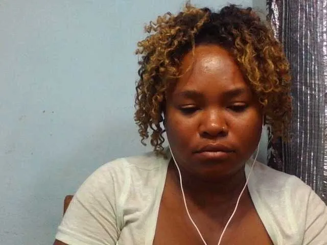 Live sex webcam photo for Pascalinnah #277517195