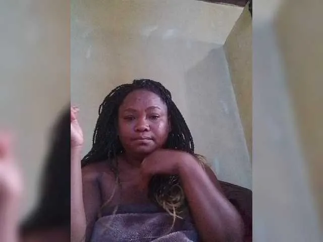 Live sex webcam photo for Pascalinnah #277796273