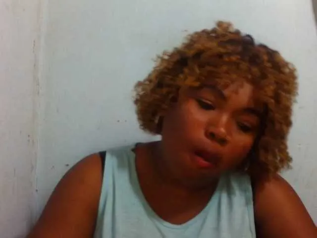 Live sex webcam photo for Pascalinnah #277986728