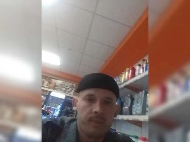 Live sex webcam photo for PashaSilantie #276956638