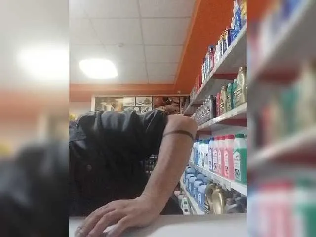 Live sex webcam photo for PashaSilantie #277780668