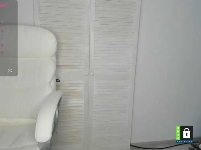 Live sex webcam photo for PassionFruittt #277026255