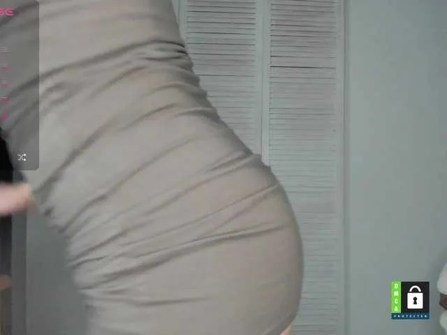 Live sex webcam photo for PassionFruittt #277450474