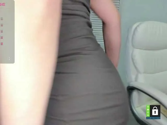 Live sex webcam photo for PassionFruittt #277590699