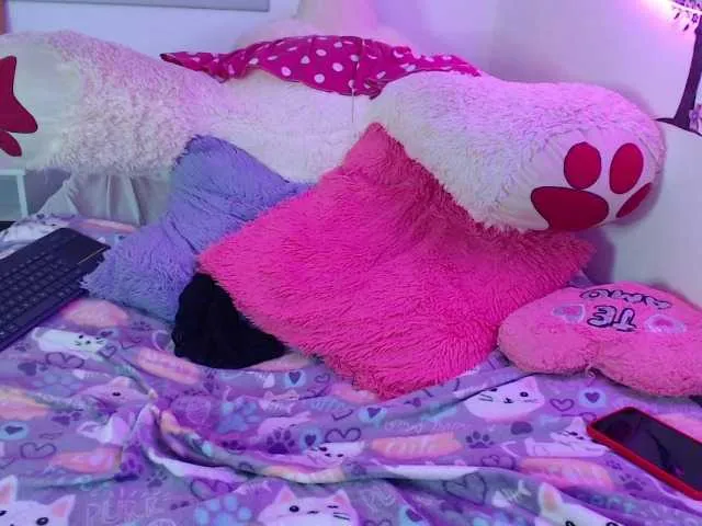 Live sex webcam photo for Paula-hot- #272484316