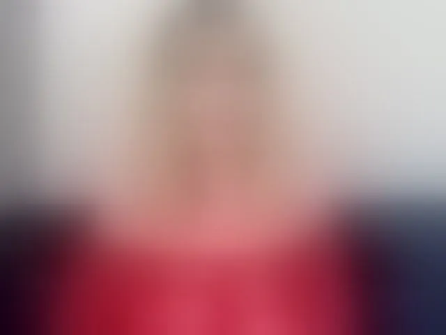 Live sex webcam photo for PaulaKiss #294037316