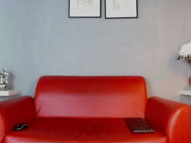 Live sex webcam photo for PaulaSmith #277299369
