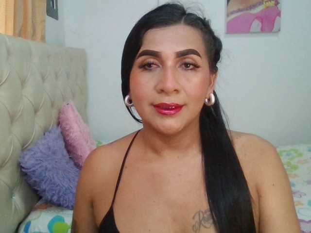 Live sex webcam photo for PaulaValeria #277934174