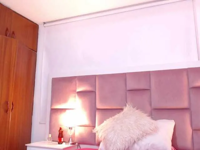 Live sex webcam photo for Paulet6 #276478083