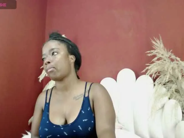 Live sex webcam photo for Paulet6 #276861245