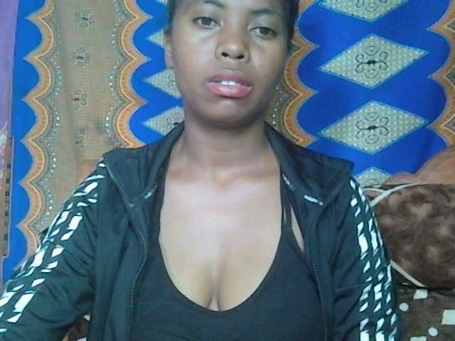 Live sex webcam photo for Paulina-1 #277729547