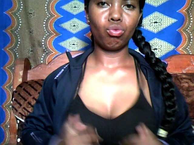 Live sex webcam photo for Paulina-1 #277776167