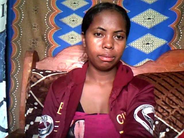 Live sex webcam photo for Paulina-1 #277885815