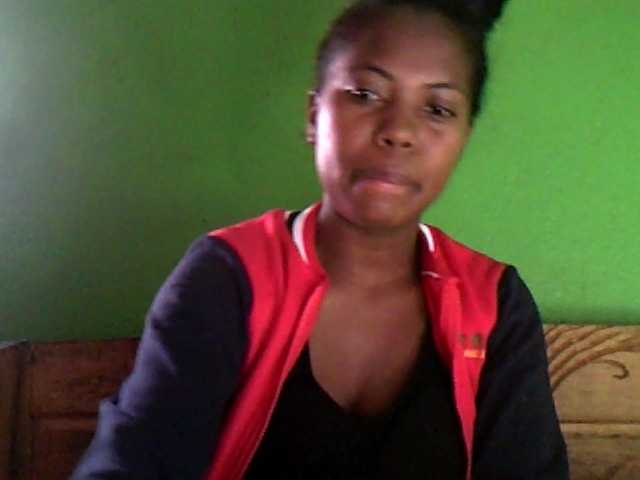 Live sex webcam photo for Paulina-1 #277930985