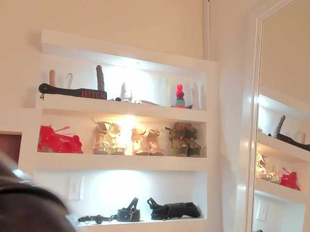 Live sex webcam photo for PaulinaBelush #272470694