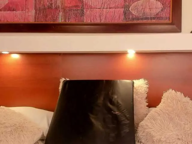 Live sex webcam photo for PaulinaBelush #273316200