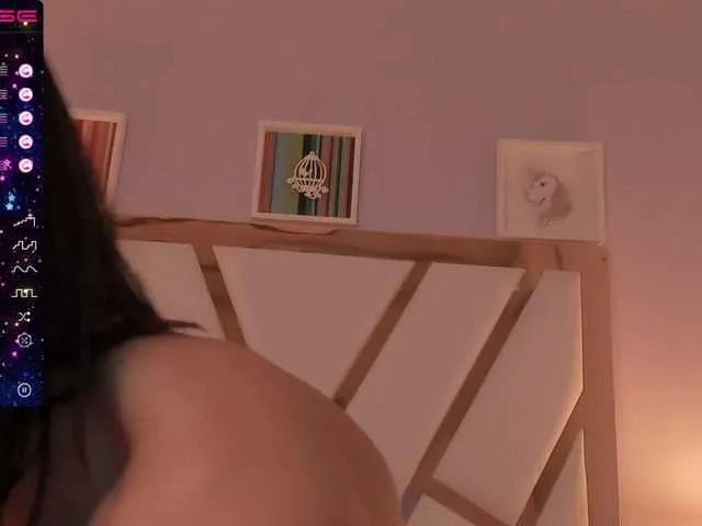 Live sex webcam photo for PaulinaBelush #274630669