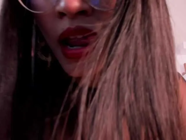 Live sex webcam photo for PaulinaBelush #276006427