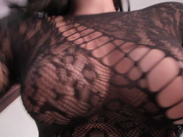 Live sex webcam photo for PaulinaBelush #276524429