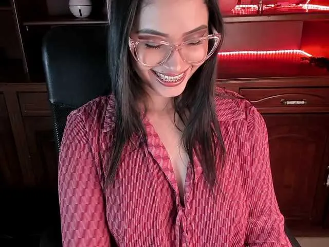 Live sex webcam photo for PaulinaBelush #279333502