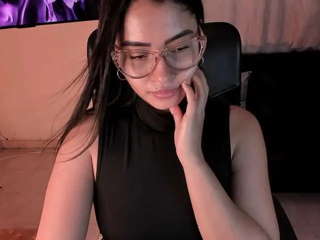 Live sex webcam photo for PaulinaBelush #290769313