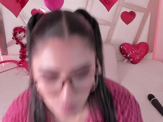 Live sex webcam photo for PaulinaBelush #291934901